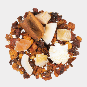 Wir präsentieren NIKOLAUS, eine runde Weihnachtskollektion mit Trockenfrüchten, Nüssen und Gewürzen. Dieses Sortiment umfasst Kokosflocken, kandierten Ingwer, Popcorn und eine Zimtstange, die wunderschön auf weißem Hintergrund präsentiert werden.